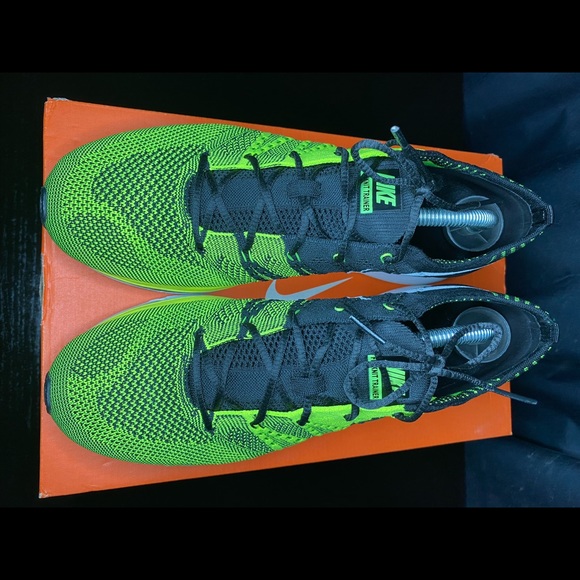 Nike Flyknit Trainer+ - Picture 3 of 5
